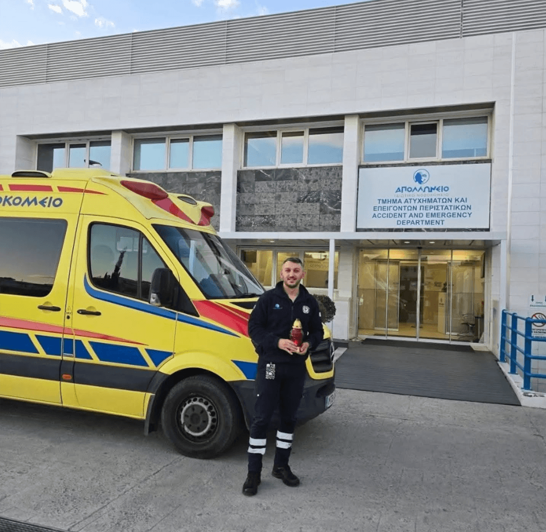 Το Άγιο Φως στο Απολλώνειο Ιδιωτικό Νοσοκομείο